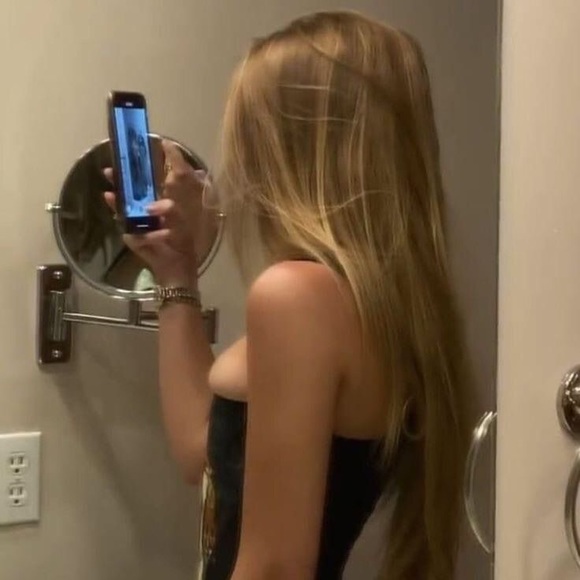 Meet your Posher, Romina - Picture 1 of 1